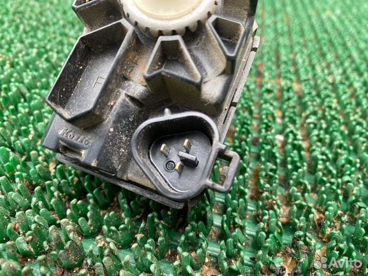 Корректор фар Toyota Corolla E140 1.6 1zrfe 2007