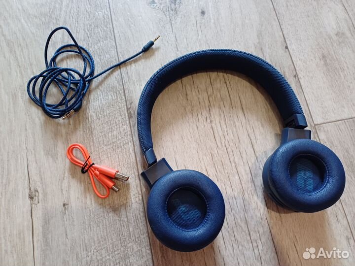 Беспроводные наушники jbl live 460 nc