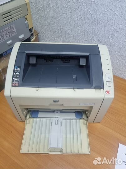 Принтер HP 1022 и 1010 лот 12шт