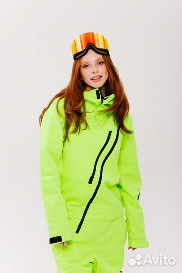 Горнолыжный комбинезон