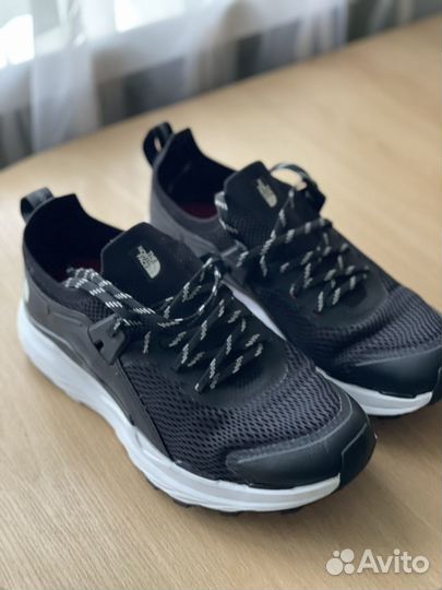 Кроссовки женские 38 размер бу