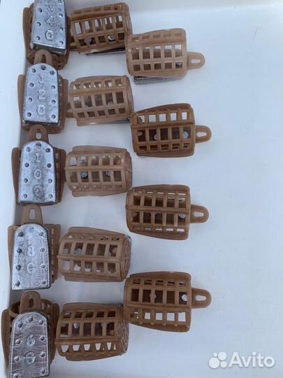 Кормушка фидерная пластик