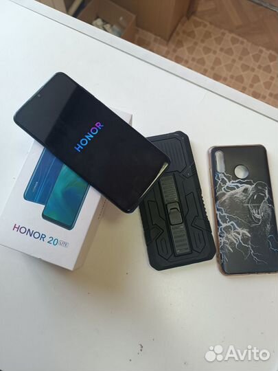 HONOR 20 Lite (RU), 4/128 ГБ