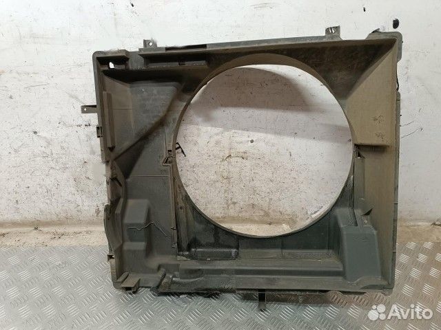 Диффузор (кожух вентилятора) Nissan Navara D40