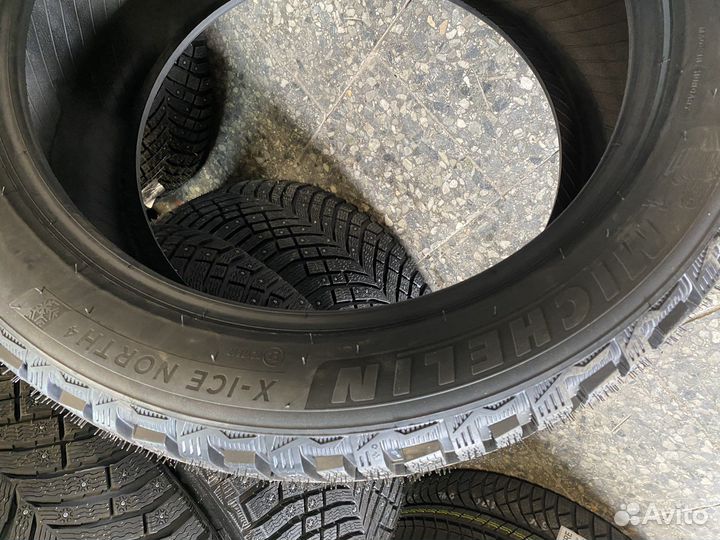 Michelin X-Ice North 4 275/40 R19