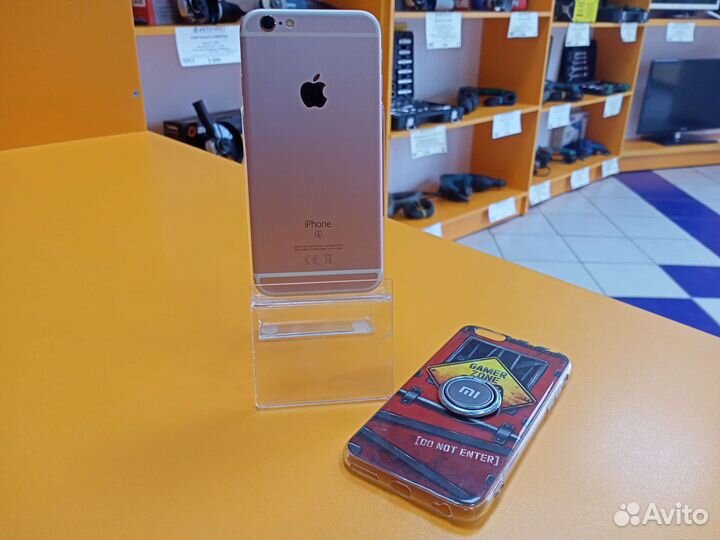 7) Apple iPhone 6S(2/64)