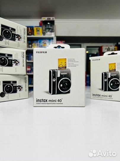 Фотоаппарат моментальной печати instax Mini 40
