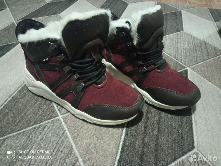 Кроссовки зимние женские 39