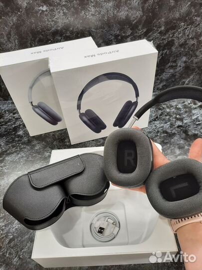 Беспроводные наушники Apple AirPods max