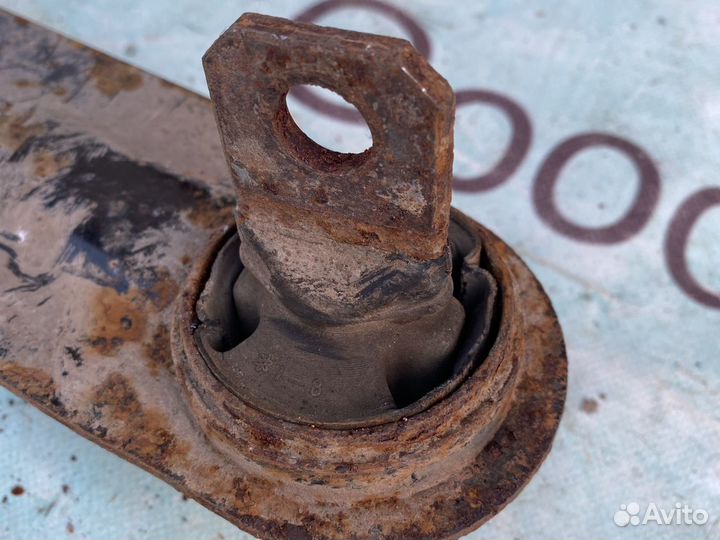 Задний левый кулак в сборе Mazda cx 7 ступица