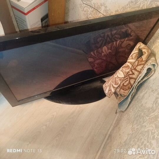 Телевизор samsung