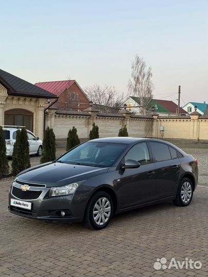 Chevrolet Cruze 1.8 AT, 2011, 221 850 км