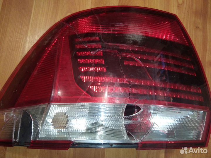 Фонарь задний левый Volkswagen Polo Sed