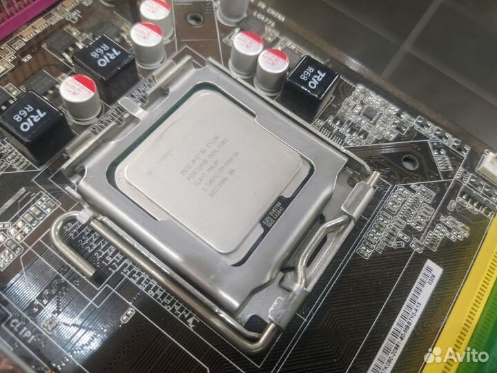 Комплект MB s775/cpu e5200/ozy 2Gb