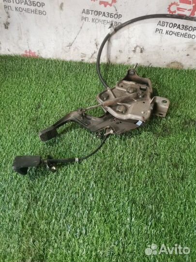 Педаль стояночного тормоза Nissan Cefiro A32 VQ20