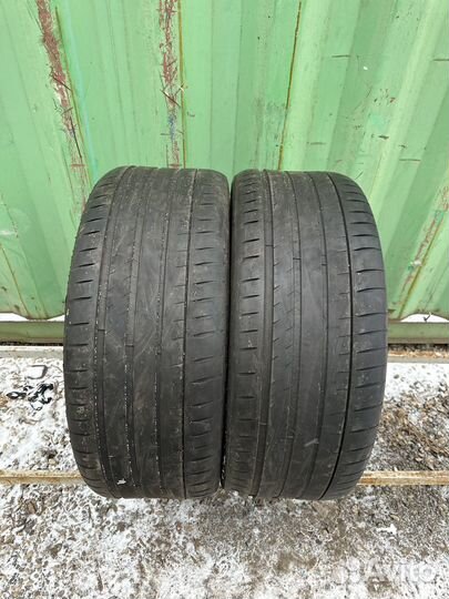 Michelin Pilot Sport 4 S 275/40 R22 107Y