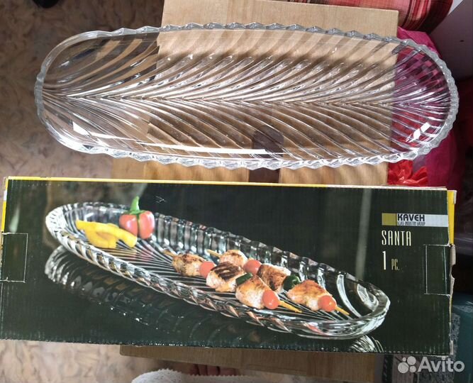 Блюдо овальное стекло