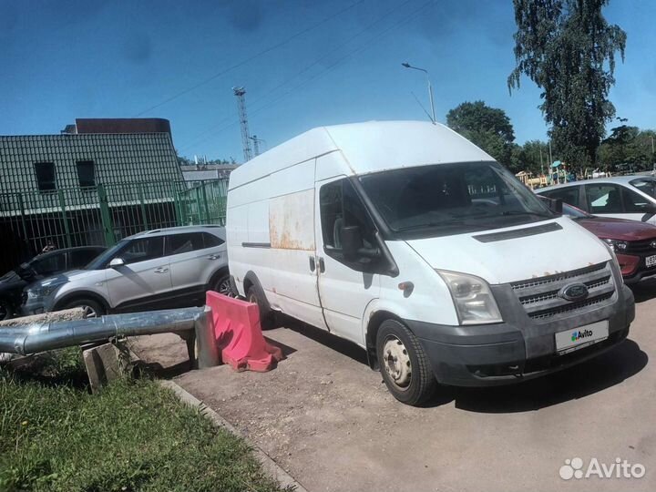 Ford Transit микроавтобус, 2011