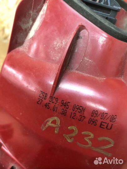 Фонарь левый Volkswagen Passat B6 2.0 TDI 2008