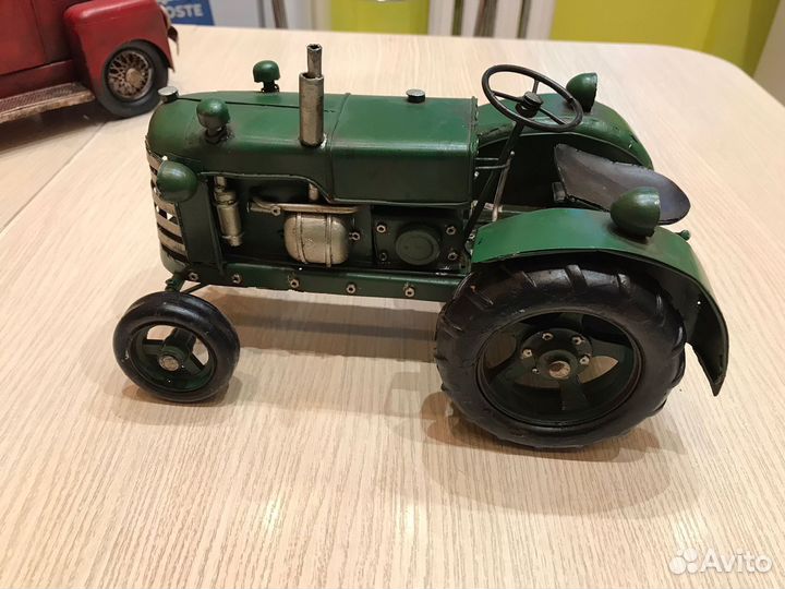 Модель трактора
