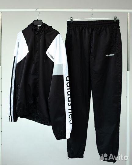 Спортивный костюм adidas женский