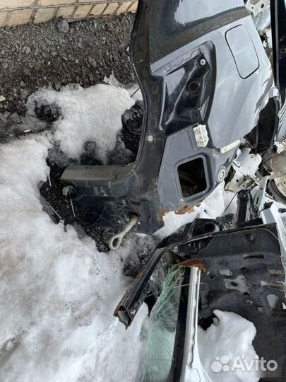 Боковина кузова правая Nissan Qashqai J10