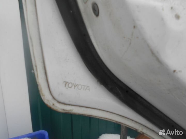 Двери Тойота