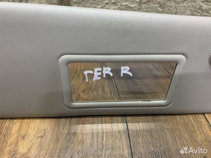 Nissan Terrano III (D10) Козырек солнцезащитный