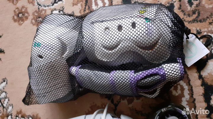 Роликовые коньки женские и защита