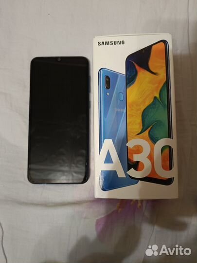 Samsung Galaxy A30, 3/32 ГБ