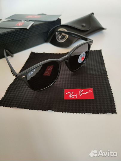 Солнцезащитные очки ray ban