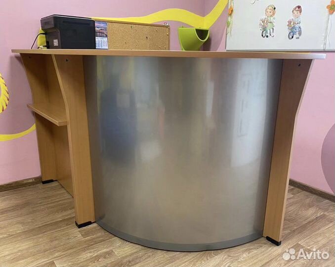 Стойка администратора