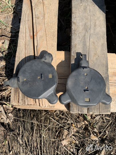 Заглушки на чашки задних стоек subaru imreza gf2-1