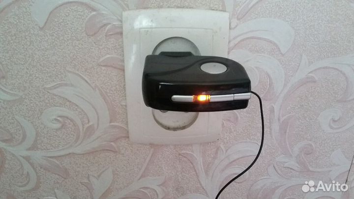 Зарядное устройство Micro-USB