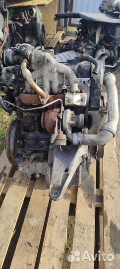 Двигатель Volkswagen Caravelle T5 AXC, AXB