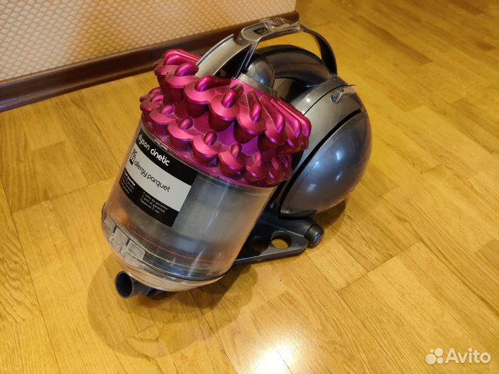 Пылесос Dyson ds52