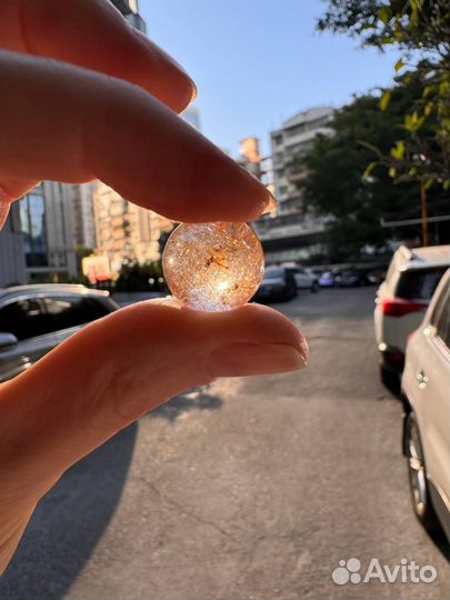 Горный хруссталь с рутиловыми нитями