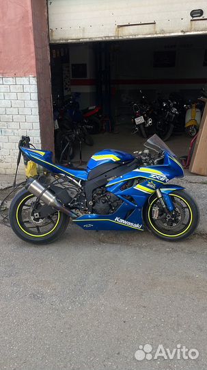 Kawasaki ZX6R