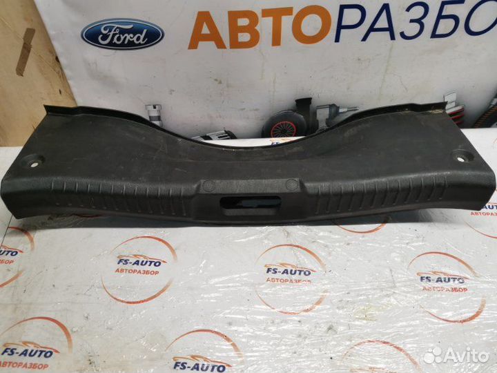 Накладка замка багажника Ford Mondeo 4 2.0 дизель