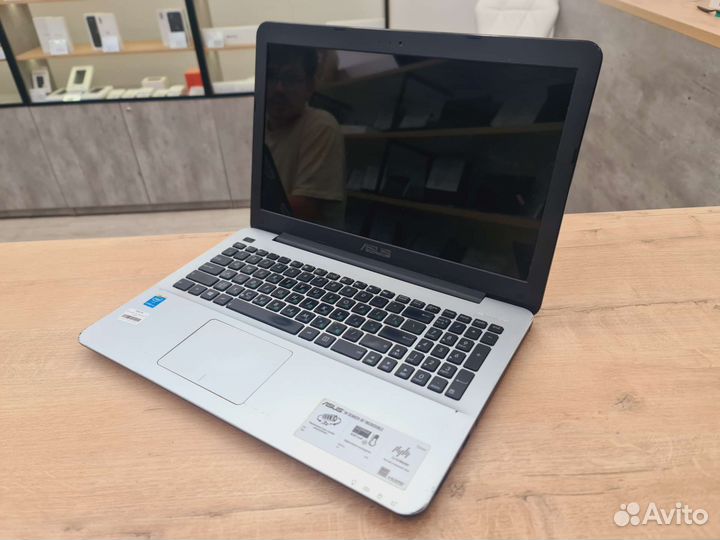 Ноутбук Asus на Core i3-4010U/8gb/SSD