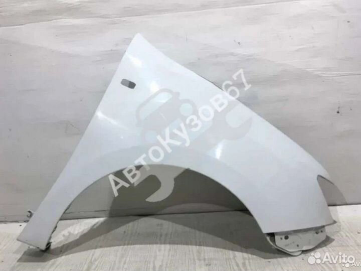 Крыло Рено Логан 2