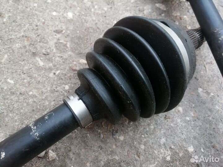 Привод передний Opel Astra H МКПП 1.6л