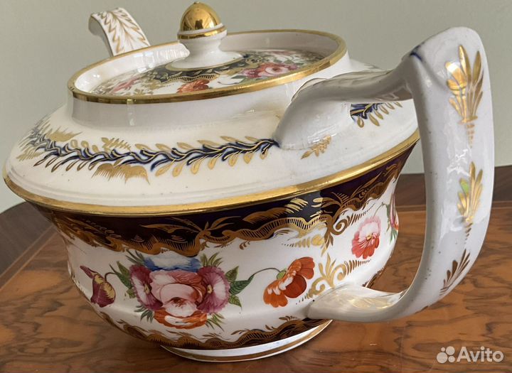 Антикварный чайник. Англия