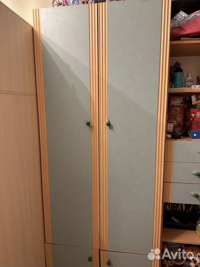 Детский мебельный гарнитур