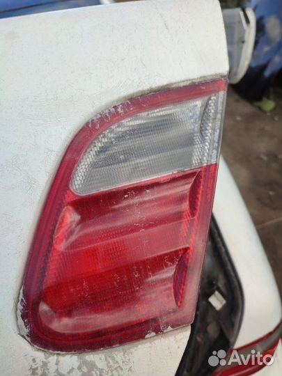 Фонарь задний задний правый Mercedes-Benz