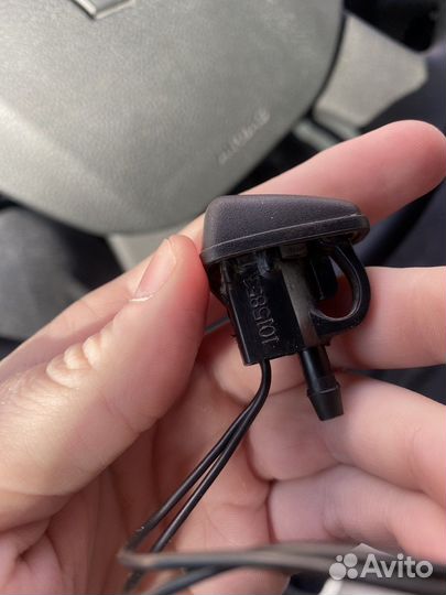 Форсунка омывателя лобового стекла фрилендер 2