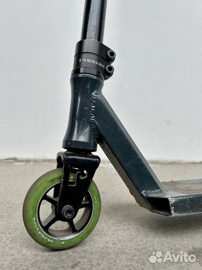 Самокат трюковой Phoenix