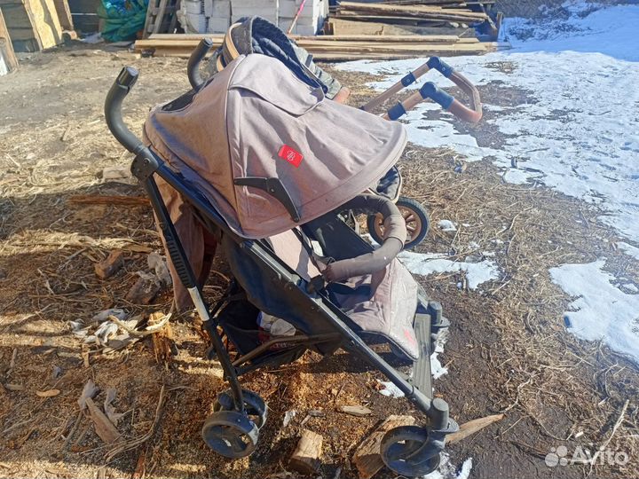 Прогулочная коляска