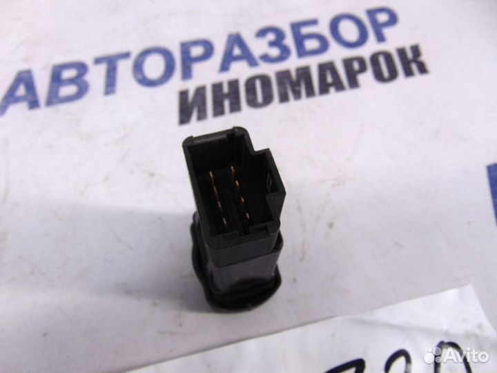 Кнопка аварийной сигнализации для Renault Logan 1