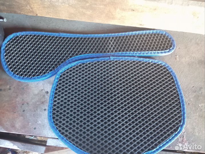 Коврик для машины